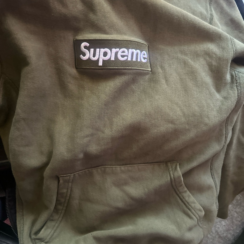Supreme Khaki Green Sweatshirt